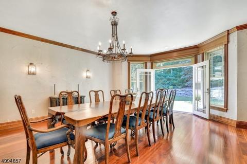 284 E Saddle River Rd, Upper Saddle River, NJ 07458 photo 10