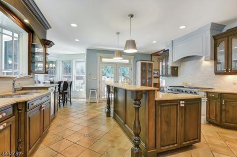 284 E Saddle River Rd, Upper Saddle River, NJ 07458 photo 11