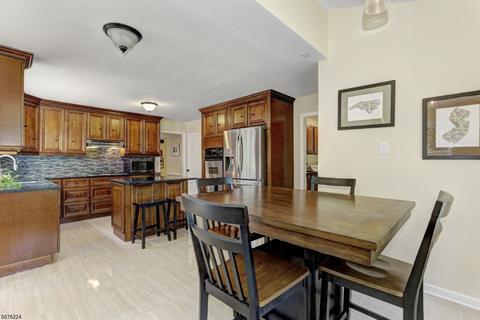 4 N Gate Rd, Mendham, NJ 07945 photo 10
