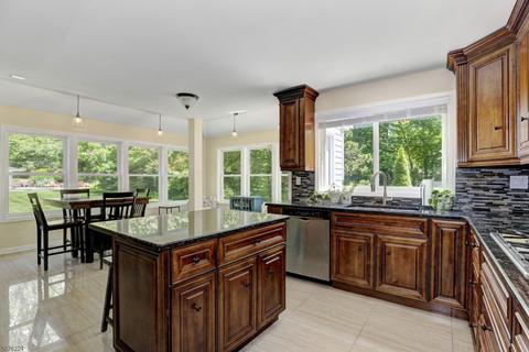 4 N Gate Rd, Mendham, NJ 07945 photo 7