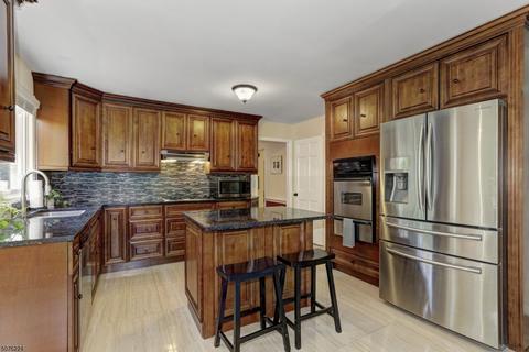 4 N Gate Rd, Mendham, NJ 07945 photo 9
