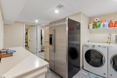 55 Maple St, Bloomfield, NJ 07003 photo 6