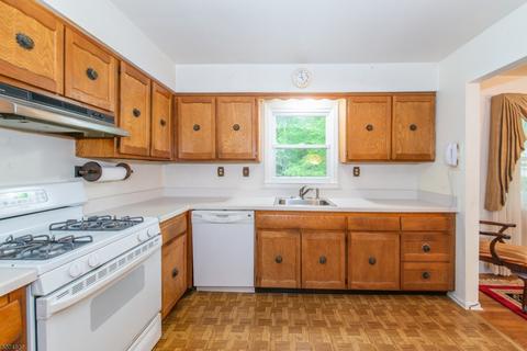 27 Jay St, Roxbury Twp., NJ 07876 photo 7