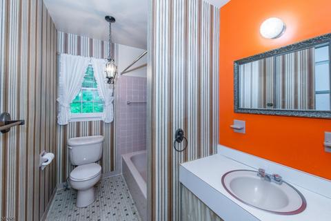 27 Jay St, Roxbury Twp., NJ 07876 photo 17