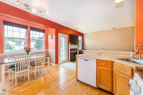 31 Rolling Rapids Ct, Hackettstown, NJ 07840 photo 9