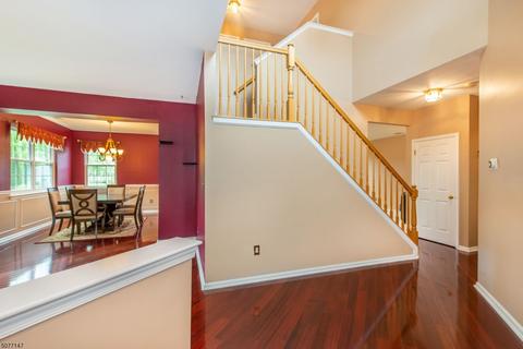 31 Rolling Rapids Ct, Hackettstown, NJ 07840 photo 3