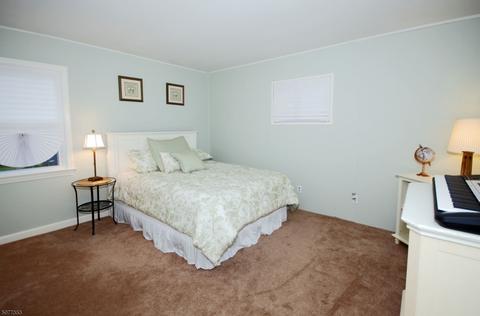 44 Ramsey Rd, Middlesex, NJ 08846 photo 5