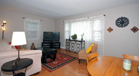 44 Ramsey Rd, Middlesex, NJ 08846 photo 1