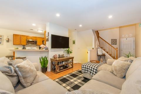 86 Carter Rd, Haskell, NJ 07420 photo 4