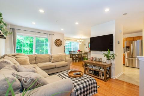 86 Carter Rd, Haskell, NJ 07420 photo 2