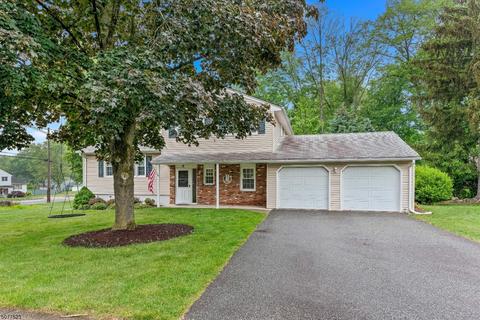 9 Slope Dr, Dover, NJ 07801 photo 2