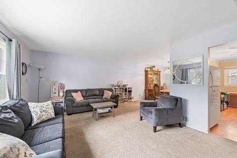9 Slope Dr, Dover, NJ 07801 photo 3
