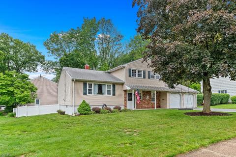 9 Slope Dr, Dover, NJ 07801 photo 1