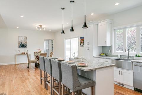 202 North Ln, Clark, NJ 07066 photo 9