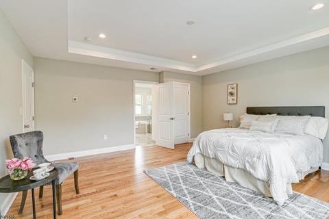 202 North Ln, Clark, NJ 07066 photo 15