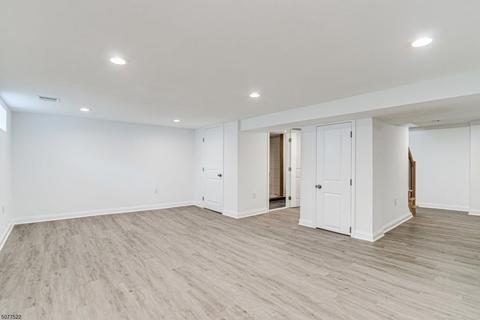 202 North Ln, Clark, NJ 07066 photo 23
