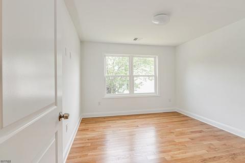 202 North Ln, Clark, NJ 07066 photo 19