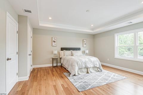 202 North Ln, Clark, NJ 07066 photo 14
