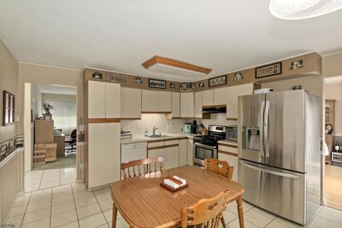 3 Mcintosh Ln, Hampton, NJ 08827 photo 9