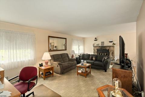 3 Mcintosh Ln, Hampton, NJ 08827 photo 6