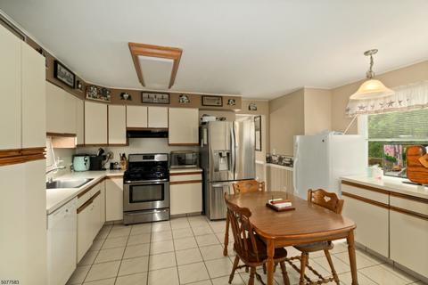 3 Mcintosh Ln, Hampton, NJ 08827 photo 8