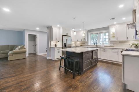 196 Beechwood Dr, Wayne, NJ 07470 photo 5