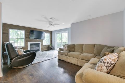 196 Beechwood Dr, Wayne, NJ 07470 photo 8