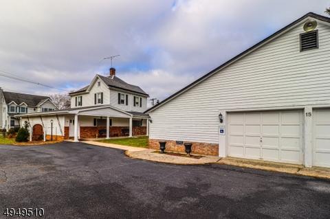 15 Academy St, Califon, NJ 07830