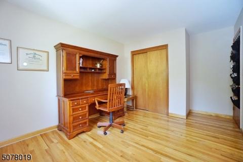 36 Kennedy Dr, Clark, NJ 07066 photo 15