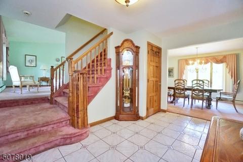 36 Kennedy Dr, Clark, NJ 07066 photo 4