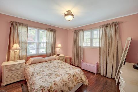34 Kyle Dr, Dover, NJ 07801 photo 2