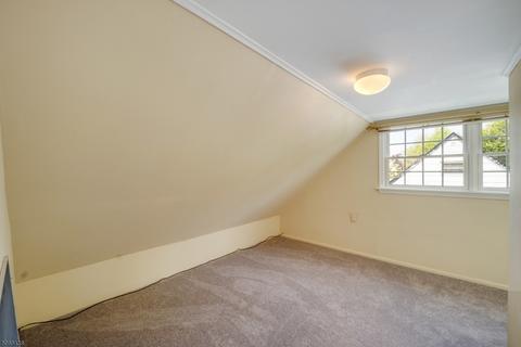 34 Kyle Dr, Dover, NJ 07801 photo 9