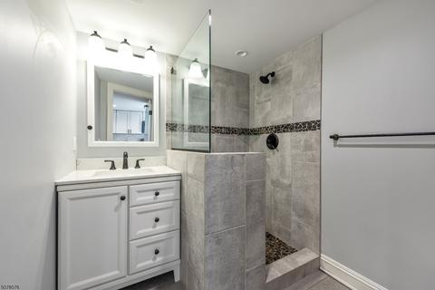 20 Van Riper Rd, Wayne, NJ 07470 photo 18