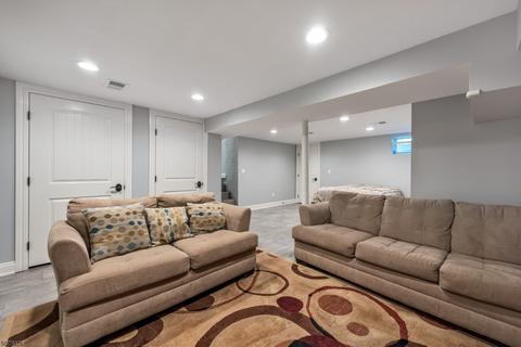 20 Van Riper Rd, Wayne, NJ 07470 photo 17