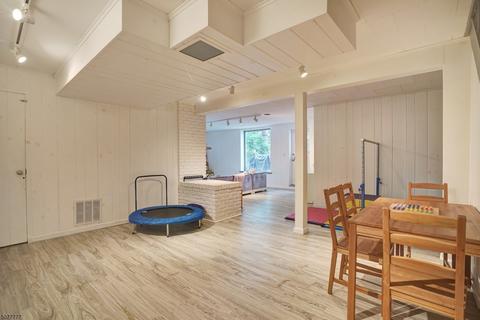 87 Druid Hill Rd, Summit, NJ 07901 photo 22