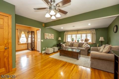 1114 Thomas St, Hillside, NJ 07205 photo 3