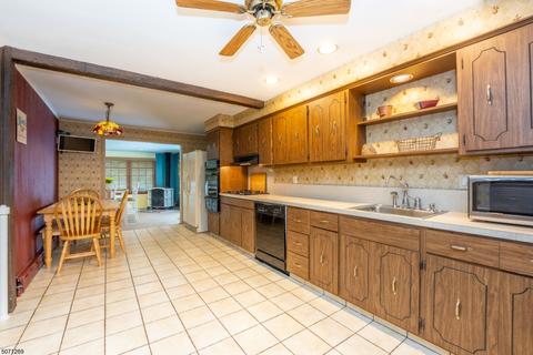 252 Forest Dr, Union, NJ 07083 photo 8