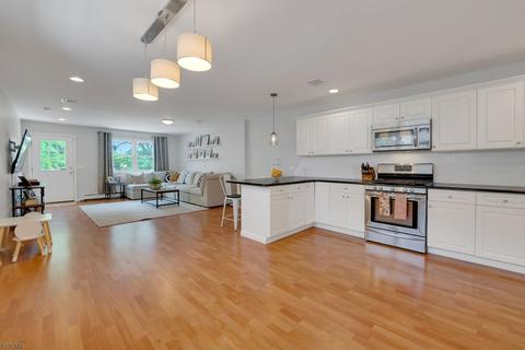 96 Prospect St, Nutley, NJ 07110 photo 9