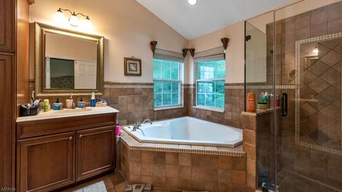 30 Eider Ct, Wayne, NJ 07470 photo 15