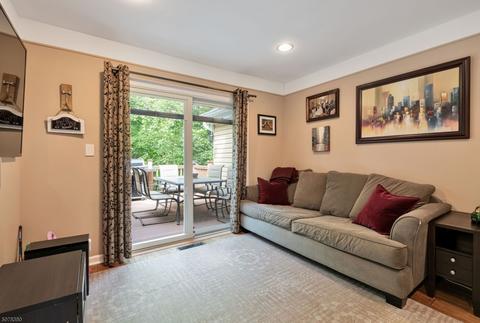 3 Big Horn Dr, Wayne, NJ 07470 photo 10