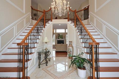 281 Summit Rd, Mountainside, NJ 07092 photo 4