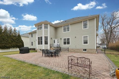 281 Summit Rd, Mountainside, NJ 07092 photo 2