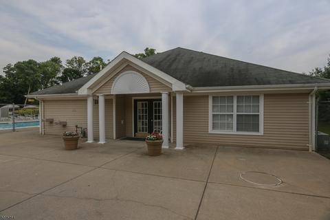 11 Cypress Ct, Clinton, NJ 08809 photo 18