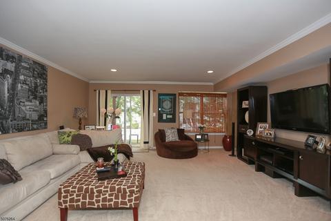 11 Cypress Ct, Clinton, NJ 08809 photo 13