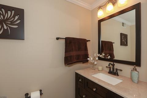 11 Cypress Ct, Clinton, NJ 08809 photo 7