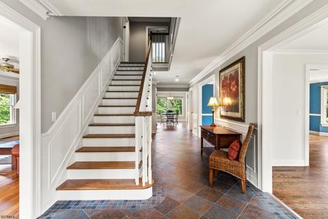 144 E Springbrook Dr, Gillette, NJ 07933 photo 3