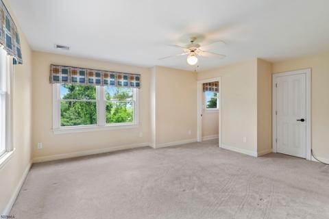 144 E Springbrook Dr, Gillette, NJ 07933 photo 14
