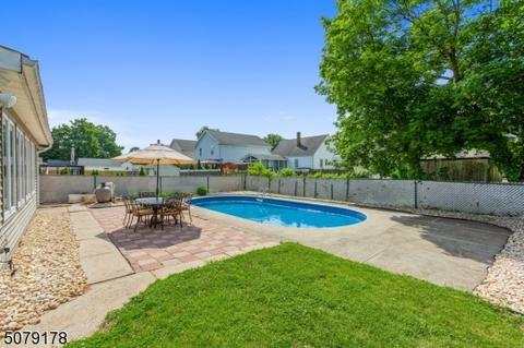 420 Cook Ave, Middlesex, NJ 08846 photo 3