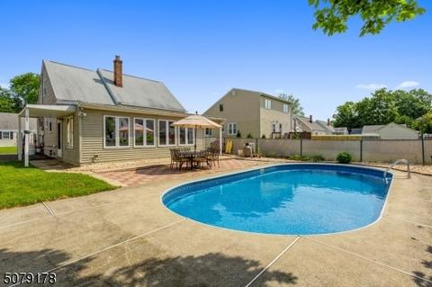 420 Cook Ave, Middlesex, NJ 08846 photo 1