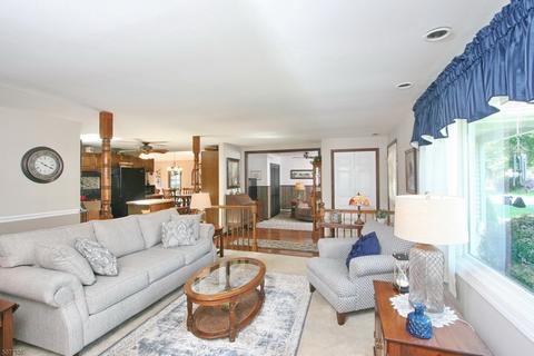 218 Hurley Dr, Hackettstown, NJ 07840 photo 4